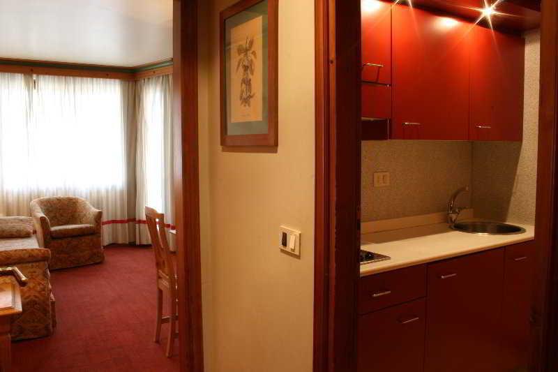 Rta Hotel Catturani Madonna エクステリア 写真